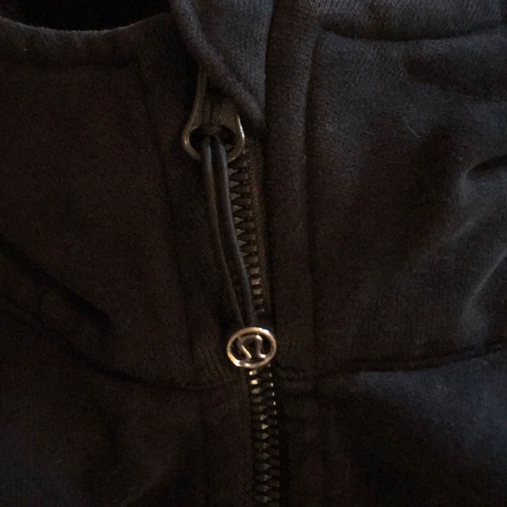 Lululemon scuba sweatshirt size 8 - Picture 3 of 3
